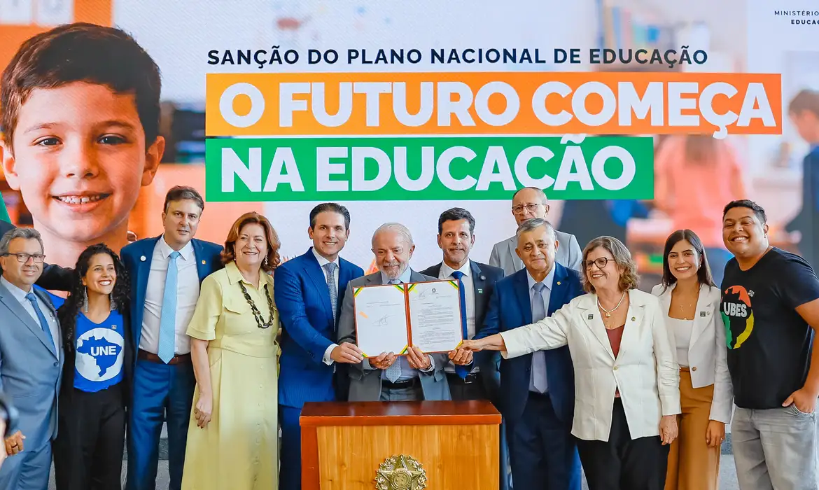Plano Nacional de Educação é marco para o país, dizem especialistas
