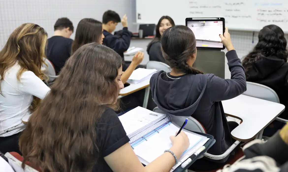 Prazo do Diagnóstico de Equidade do MEC termina nesta quarta-feira Secretarias de educação devem enviar formulário pelo sistema online