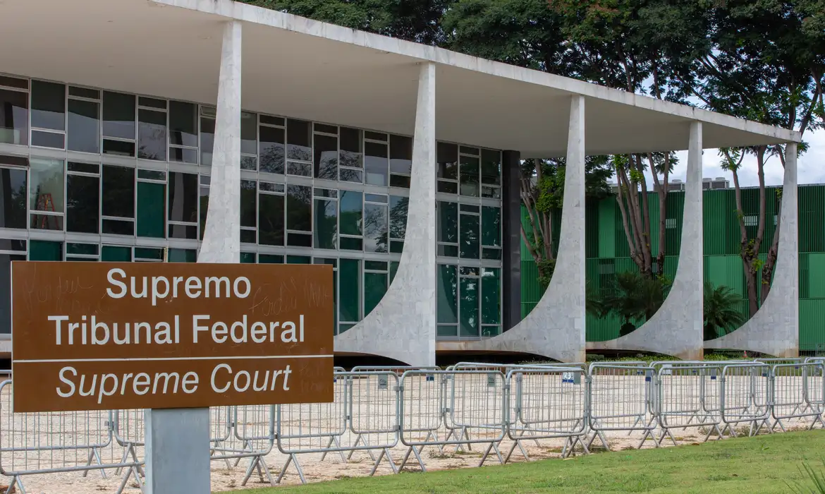 Moraes marca para 28 de julho depoimento de Flávio Bolsonaro à PF Sessão é relacionada ao caso de calúnia do senador contra Lula