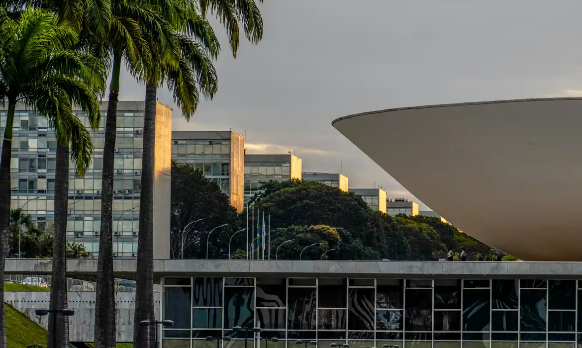 Congresso se aproxima do recesso sem votar PEC 6×1 e PL da Misoginia MP do Frete também não está na pauta da semana