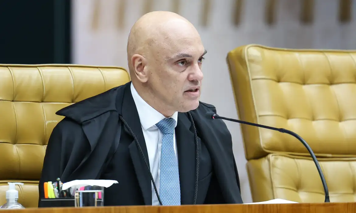 Moraes encaminha a Fachin pedido de investigação contra Mendonça Decisão reúne relatórios da PF sobre atuação de Mendonça