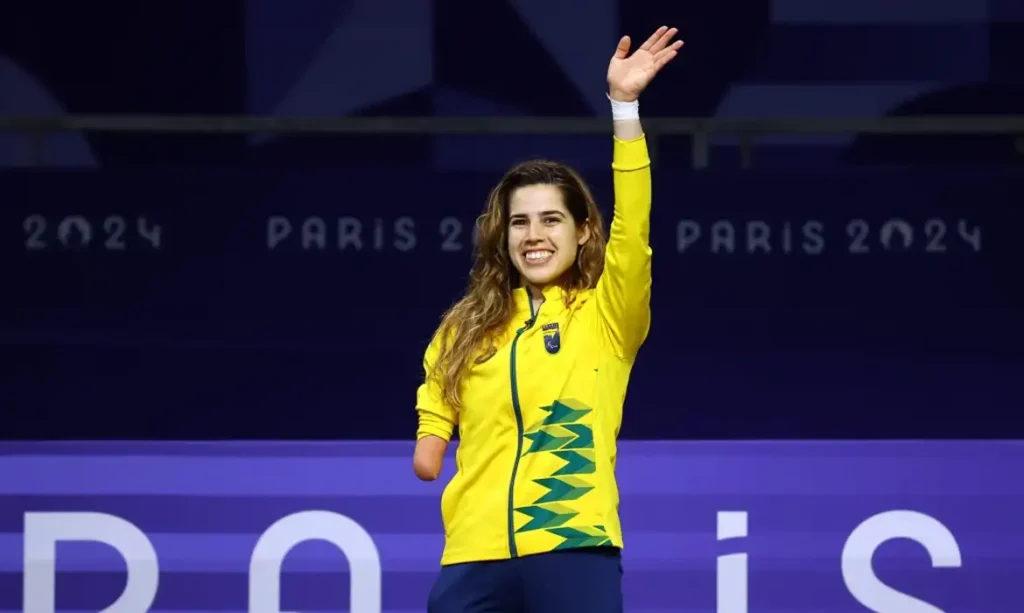 Parataekwondo brasileiro é campeão de Grand Prix em Paris com 6 pódios Ana Carolina Moura (foto) e Silvana Cardoso Fernandes garantem ouro