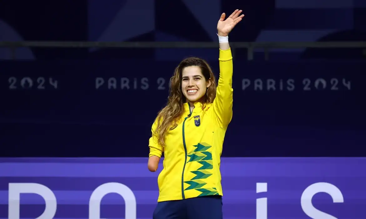 Parataekwondo brasileiro é campeão de Grand Prix em Paris com 6 pódios Ana Carolina Moura (foto) e Silvana Cardoso Fernandes garantem ouro