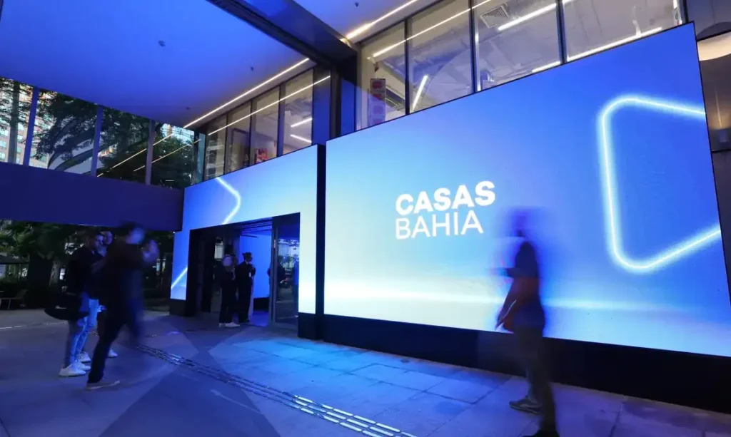 Justiça homologa acordo para indenizar empregados das Casas Bahia Negociação envolve 4,3 mil trabalhadores demitidos pela varejista